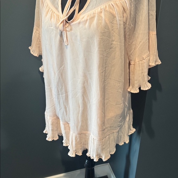 L Love Blouse - Picture 8 of 8